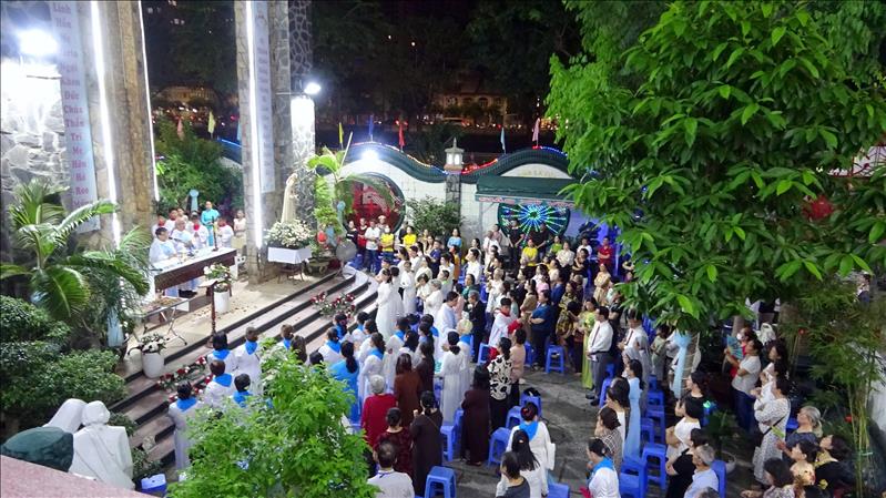 Giáo Xứ Vĩnh Hội bế mạc Tháng Mân Côi 2024 (WGP)