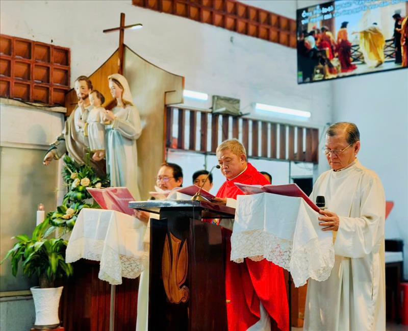 Giáo xứ Môi Khôi: Cử hành Chúa Nhật Lễ Lá – Khởi đầu Tuần Thánh (CB)