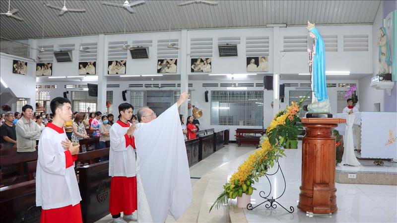 Giáo xứ Nhân Hòa mừng Bổn mạng Ca đoàn Mân Côi (GH)