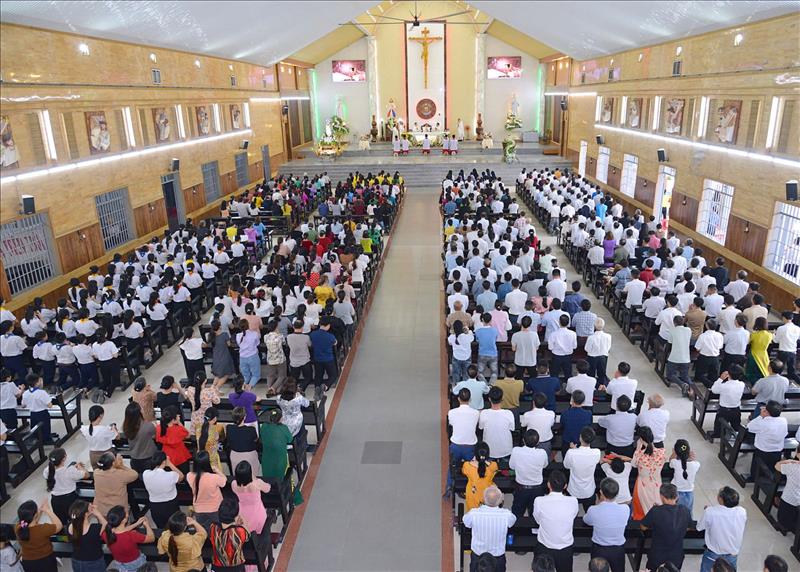 Đồng hương Thái Bình miền Nam họp mừng Đức Mẹ Fatima (CB)