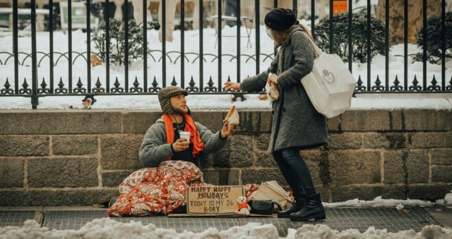"Lời kêu gọi của Chúa để giúp đỡ người nghèo" (GH)