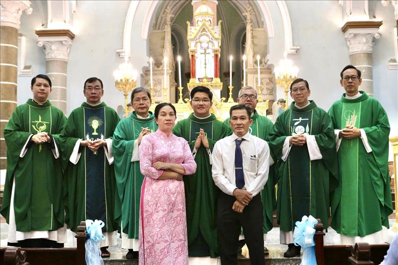 Giáo xứ chợ Đũi: Đón Cha phó Phanxicô Xaviê Huỳnh Lê Trung
