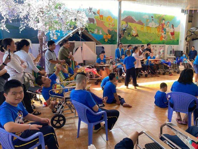 Bác ái mùa chay - Hội Dòng Chúa Quan Phòng Tỉnh Dòng Cần Thơ