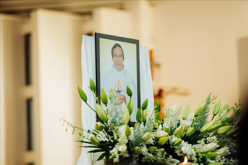 Thánh lễ giỗ 100 ngày Cha cố Phaolô Phạm Trung Dong