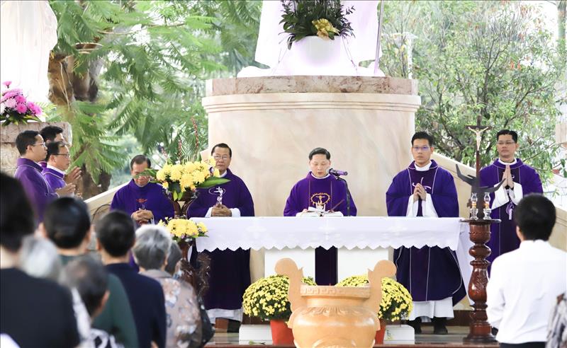 Giáo xứ Bùi Môn - Thánh lễ cầu nguyện cho các linh hồn (GH)